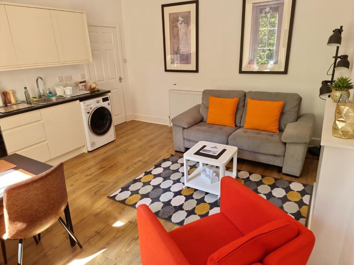 Charming Victorian Apartment, Close To Centre Inverness Bagian luar foto